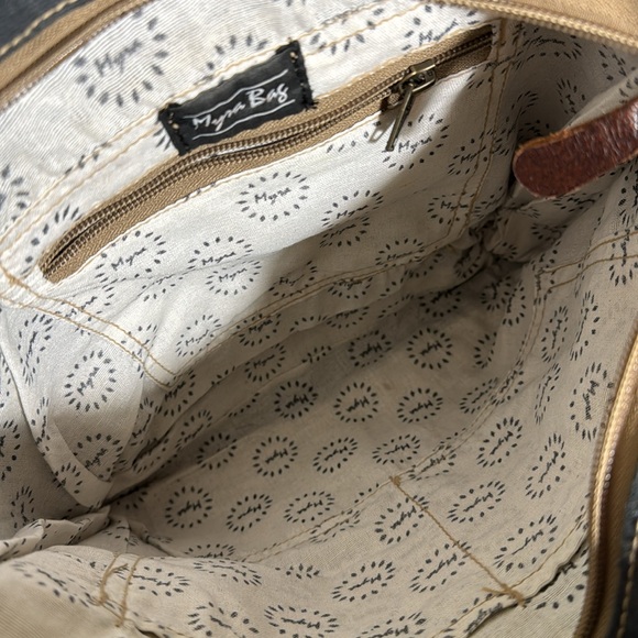 MYRA WOMEN'S floral COWHIDE BACKPACK - Picture 7 of 9